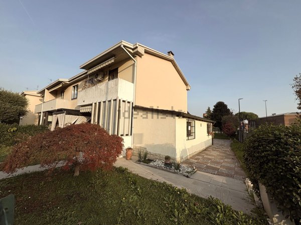 casa indipendente in vendita a Ponte San Nicolò