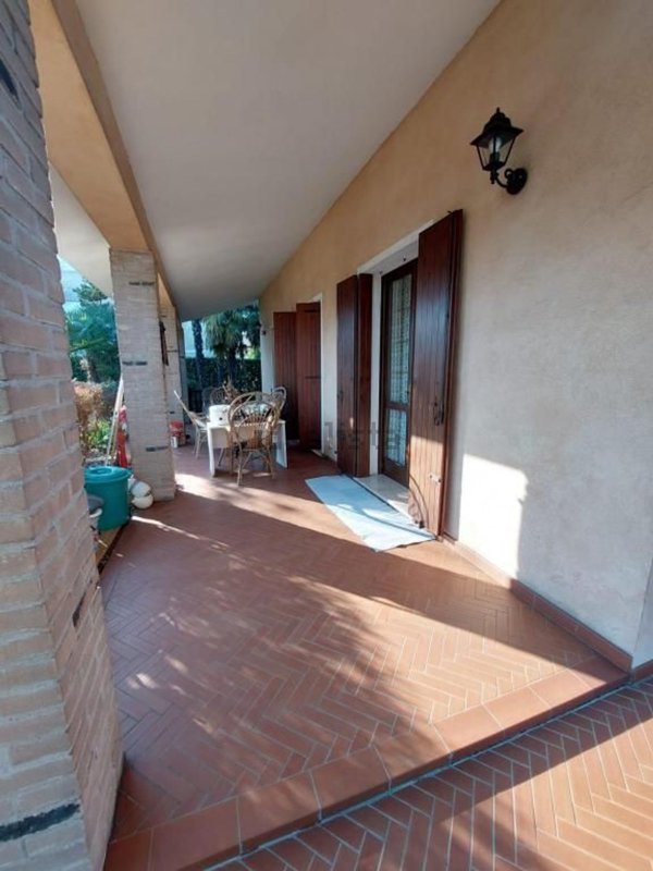 casa indipendente in vendita a Ponte San Nicolò in zona Roncaglia