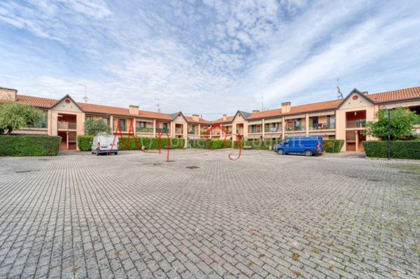 appartamento in vendita a Ponte San Nicolò in zona Roncajette