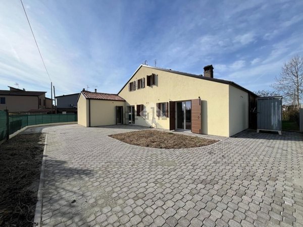 appartamento in vendita a Ponte San Nicolò in zona Roncaglia