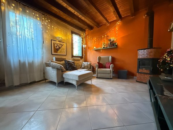 casa indipendente in vendita a Ponte San Nicolò in zona Rio