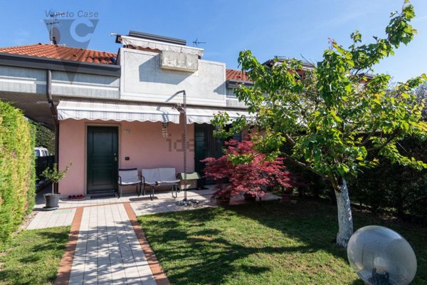 casa indipendente in vendita a Ponte San Nicolò