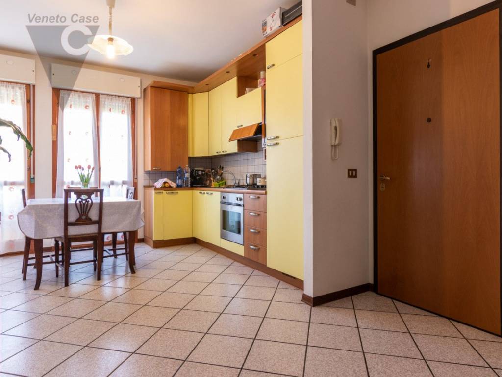 appartamento in vendita a Ponte San Nicolò in zona Roncajette