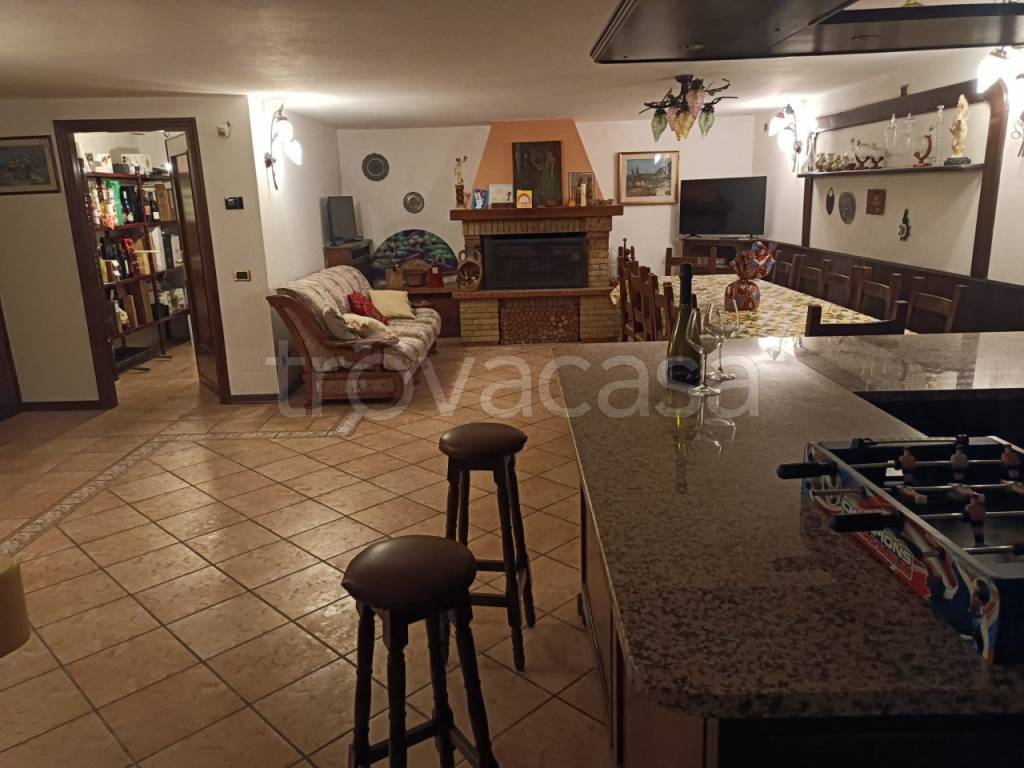 casa indipendente in vendita a Ponte San Nicolò in zona Roncaglia