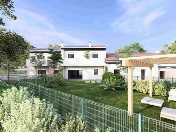 casa indipendente in vendita a Ponte San Nicolò in zona Rio