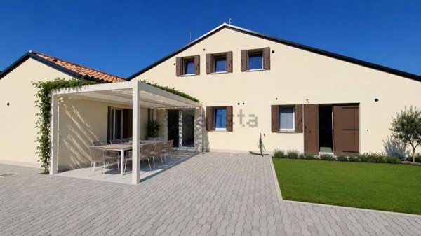 casa indipendente in vendita a Ponte San Nicolò in zona Roncaglia