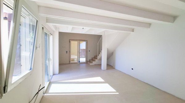 casa indipendente in vendita a Ponte San Nicolò in zona Roncaglia