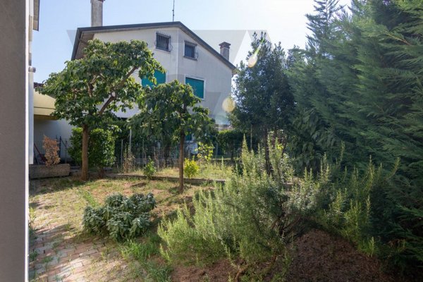 casa indipendente in vendita a Ponte San Nicolò in zona Rio