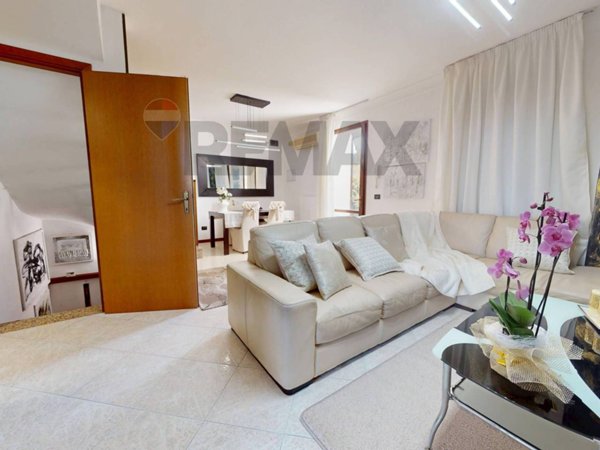 casa indipendente in vendita a Ponte San Nicolò in zona Roncaglia