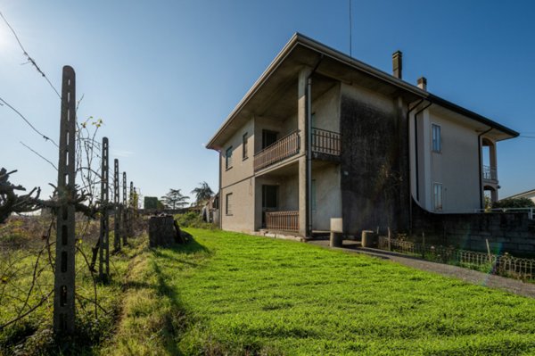 casa indipendente in vendita a Pozzonovo