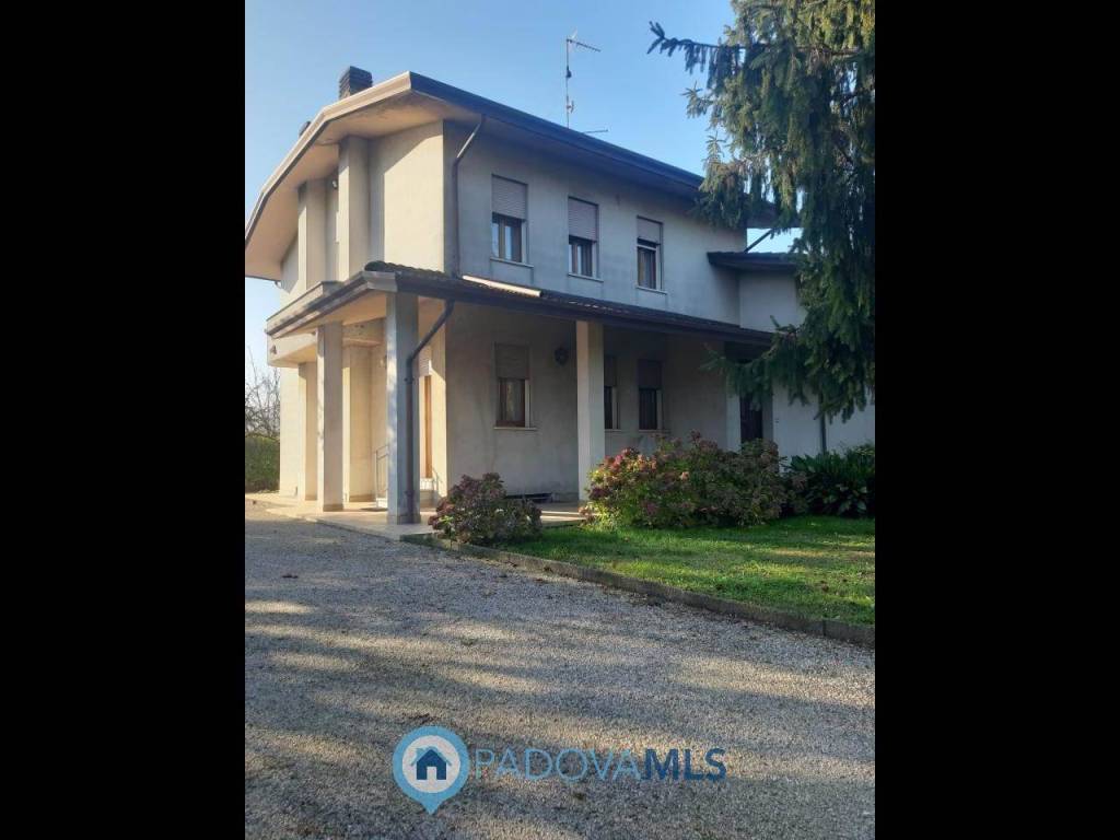 casa indipendente in vendita a Pozzonovo
