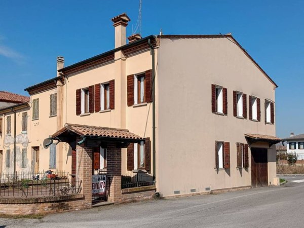 casa indipendente in vendita a Pozzonovo