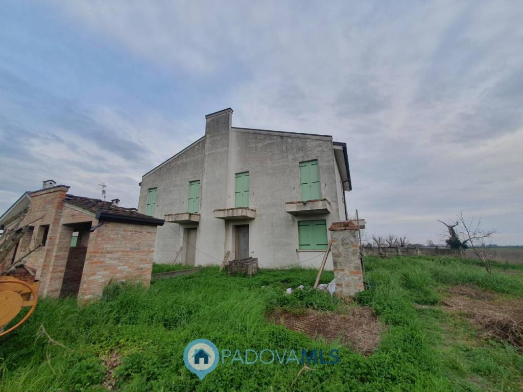 casa indipendente in vendita a Pozzonovo