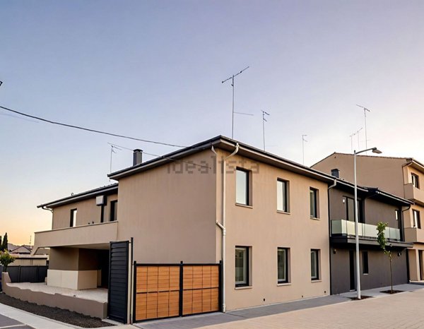 casa indipendente in vendita a Pozzonovo
