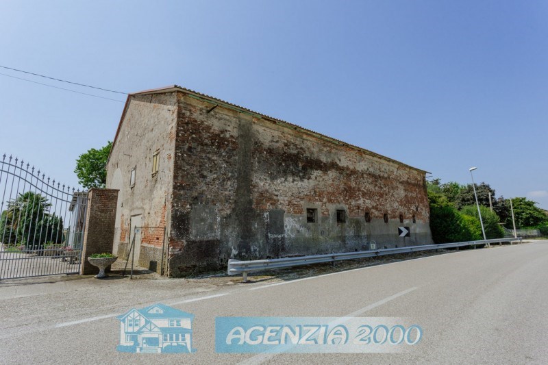 casa indipendente in vendita a Pozzonovo