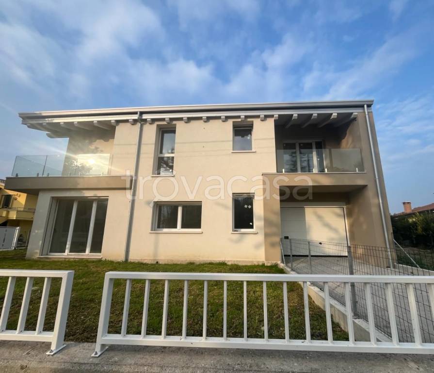 casa indipendente in vendita a Pozzonovo
