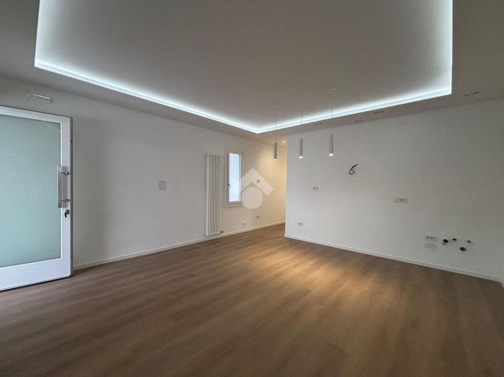 casa indipendente in vendita a Pozzonovo