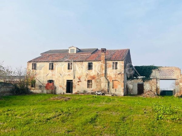 casa indipendente in vendita a Pozzonovo
