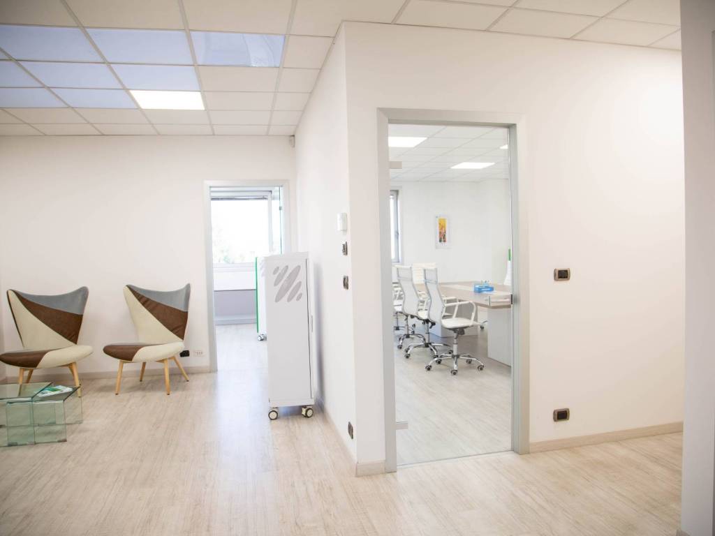 locale commerciale in vendita a Rovolon in zona Bastia