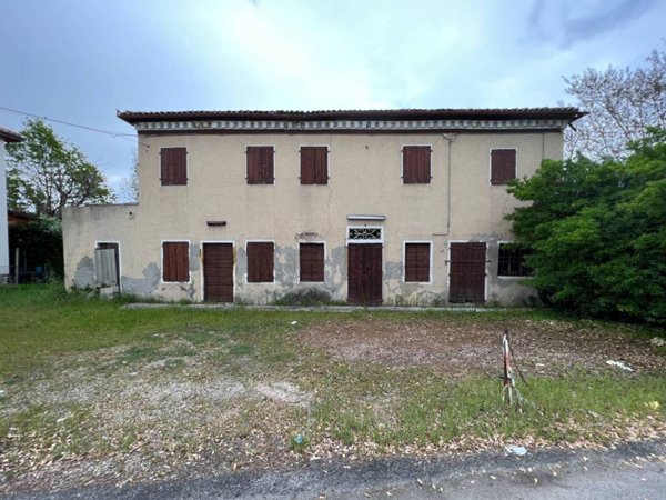 casa indipendente in vendita a Rovolon in zona Bastia