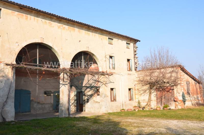 casa indipendente in vendita a Rovolon in zona Bastia
