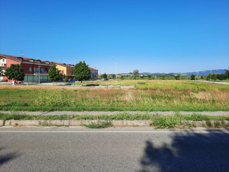 terreno edificabile in vendita a Rovolon in zona Carbonara