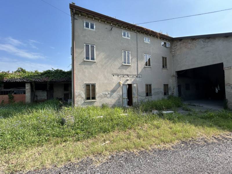 casa indipendente in vendita a Rovolon in zona Bastia