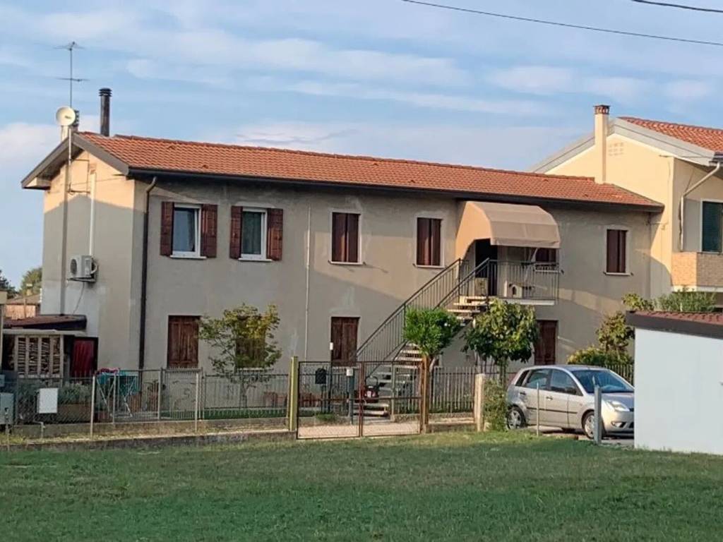 appartamento in vendita a Rovolon in zona Bastia