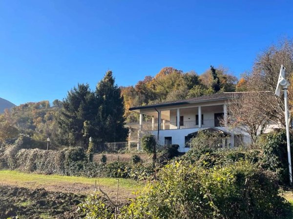 intera palazzina in vendita a Rovolon