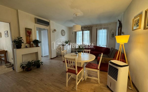 appartamento in vendita a Rovolon in zona Bastia