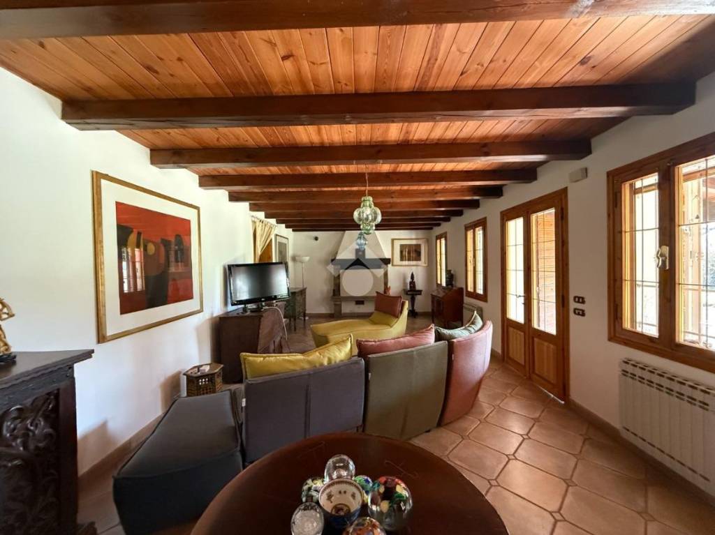 casa indipendente in vendita a Rovolon in zona Bastia