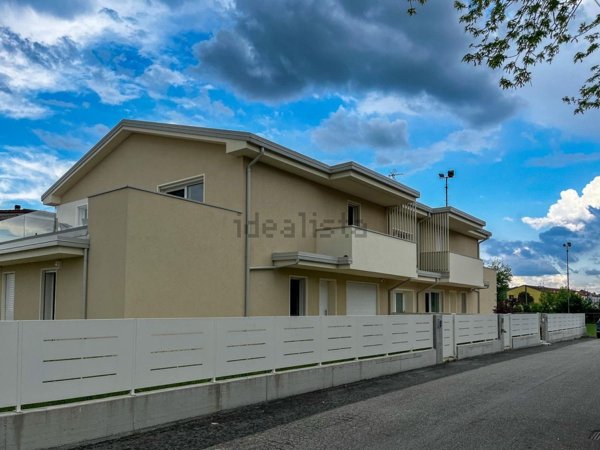 appartamento in vendita a Rovolon in zona Bastia