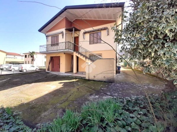 casa indipendente in vendita a Rovolon in zona Carbonara