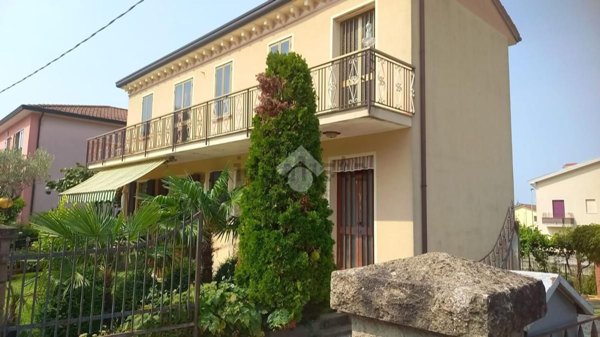 casa indipendente in vendita a Rovolon in zona Carbonara