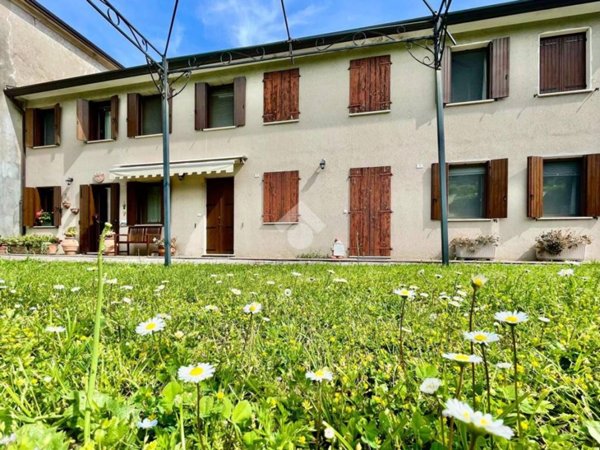 casa indipendente in vendita a Rovolon