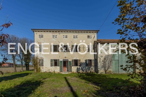 casale in vendita a Rovolon