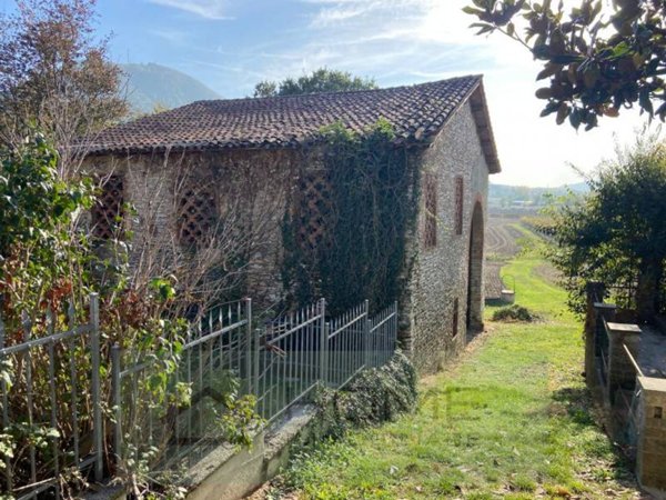 casa indipendente in vendita a Rovolon in zona Bastia
