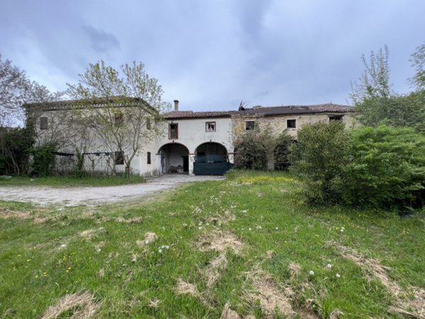 casa indipendente in vendita a Rovolon in zona Bastia