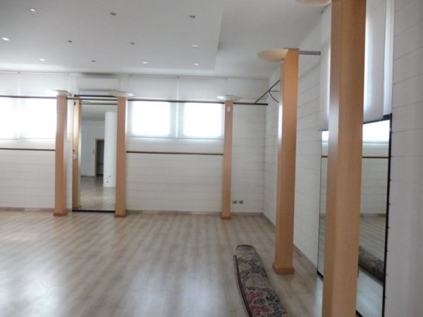 negozio in vendita a Rovolon in zona Bastia