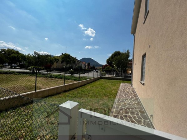 casa indipendente in vendita a Rovolon in zona Bastia