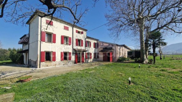 casa indipendente in vendita a Rovolon in zona Bastia