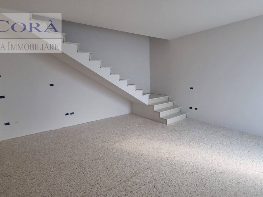casa indipendente in vendita a Rovolon in zona Bastia
