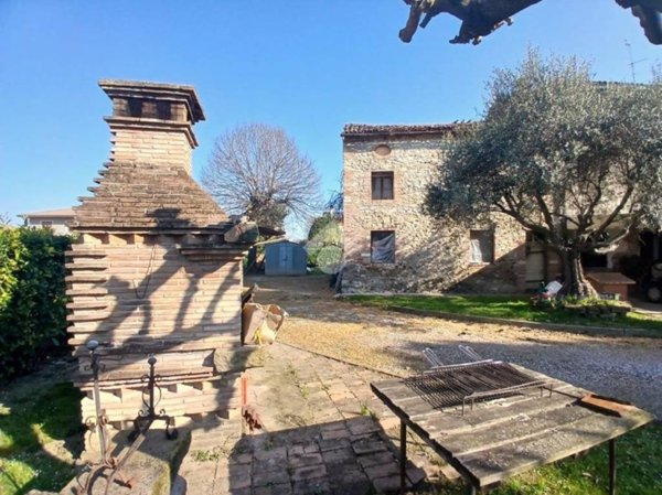 casa indipendente in vendita a Rovolon in zona Bastia