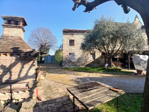 casa indipendente in vendita a Rovolon in zona Bastia