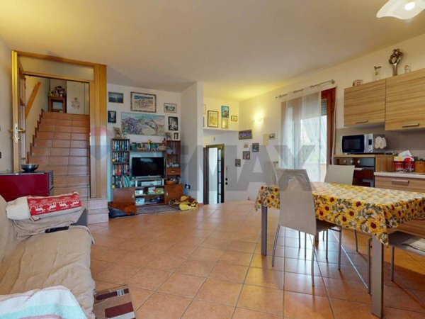 casa indipendente in vendita a Rovolon in zona Bastia