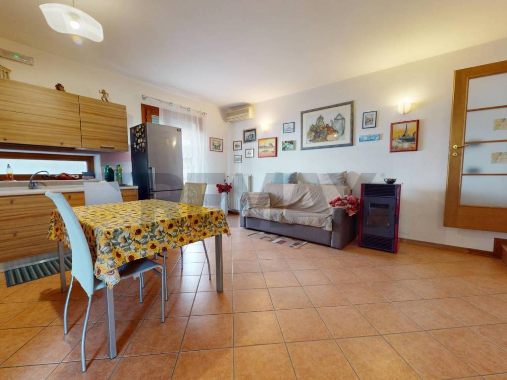 appartamento in vendita a Rovolon in zona Bastia