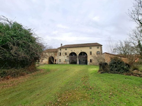 casale in vendita a Rovolon in zona Bastia