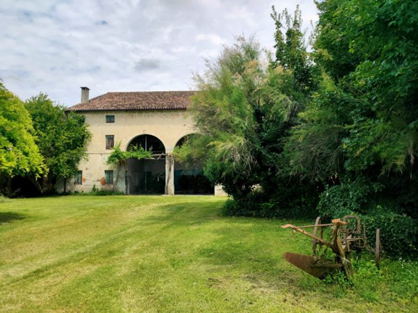 casa indipendente in vendita a Rovolon in zona Bastia