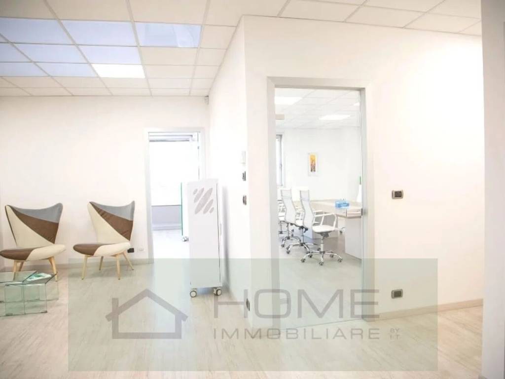 locale commerciale in vendita a Rovolon in zona Bastia