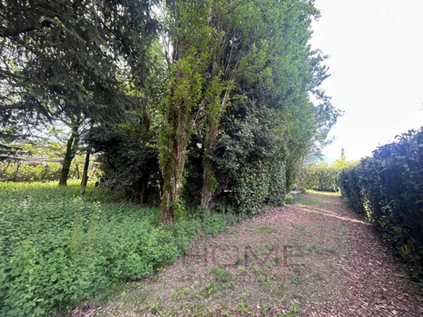 terreno edificabile in vendita a Rovolon in zona Bastia
